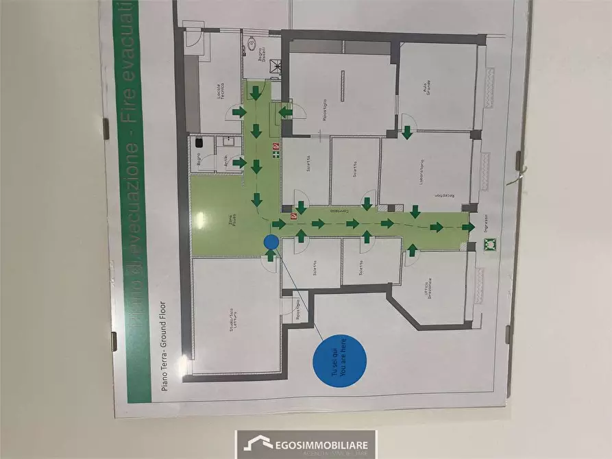 Immagine 17 di Negozio in affitto  in Via Scavi Romani  29 a Desenzano Del Garda