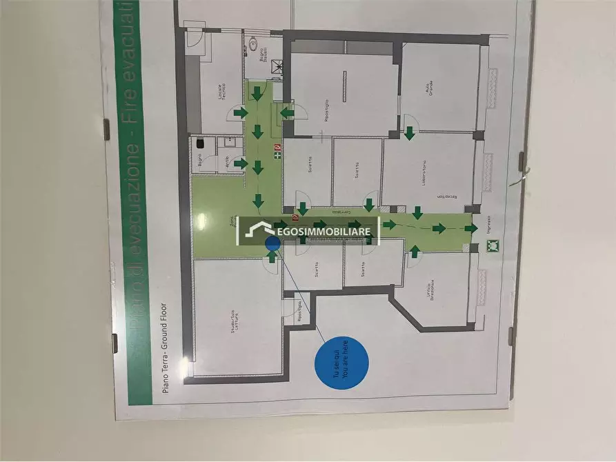 Immagine 17 di Negozio in affitto  in Via Scavi Romani  29 a Desenzano Del Garda