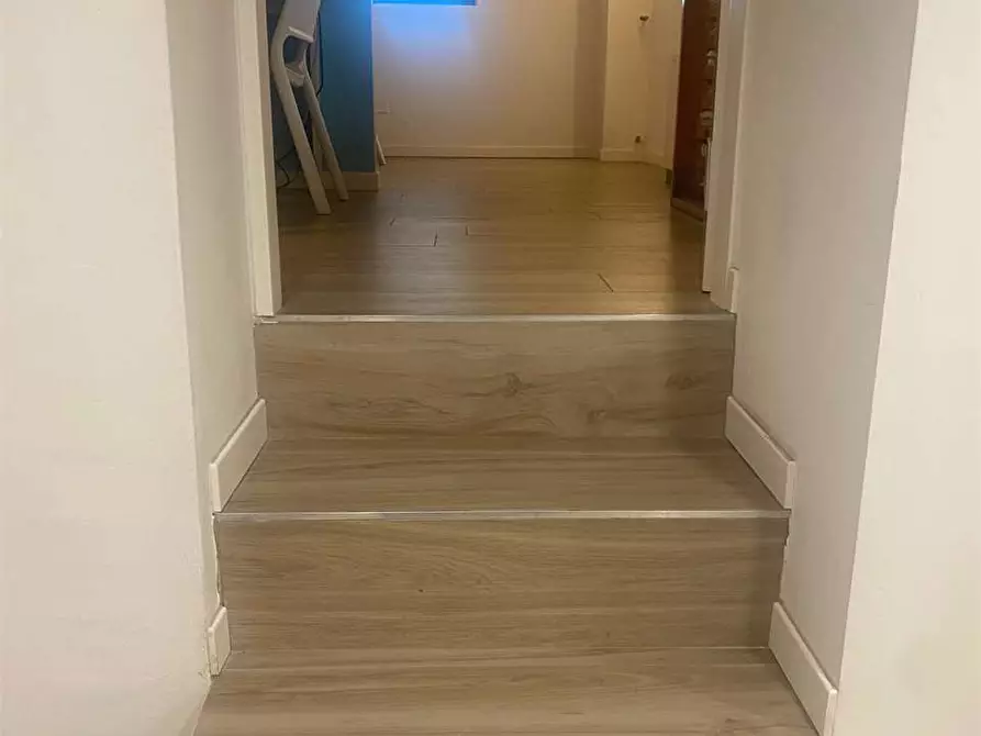 Immagine 31 di Negozio in affitto  in Via Scavi Romani  29 a Desenzano Del Garda