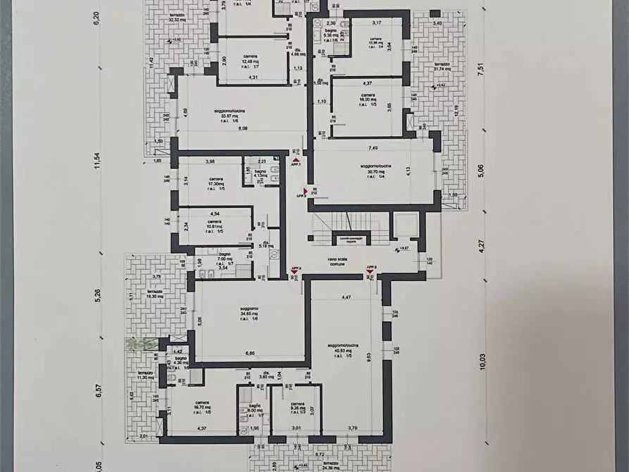 Immagine 46 di Attico in vendita  in Via Sirmione 21 a Desenzano Del Garda