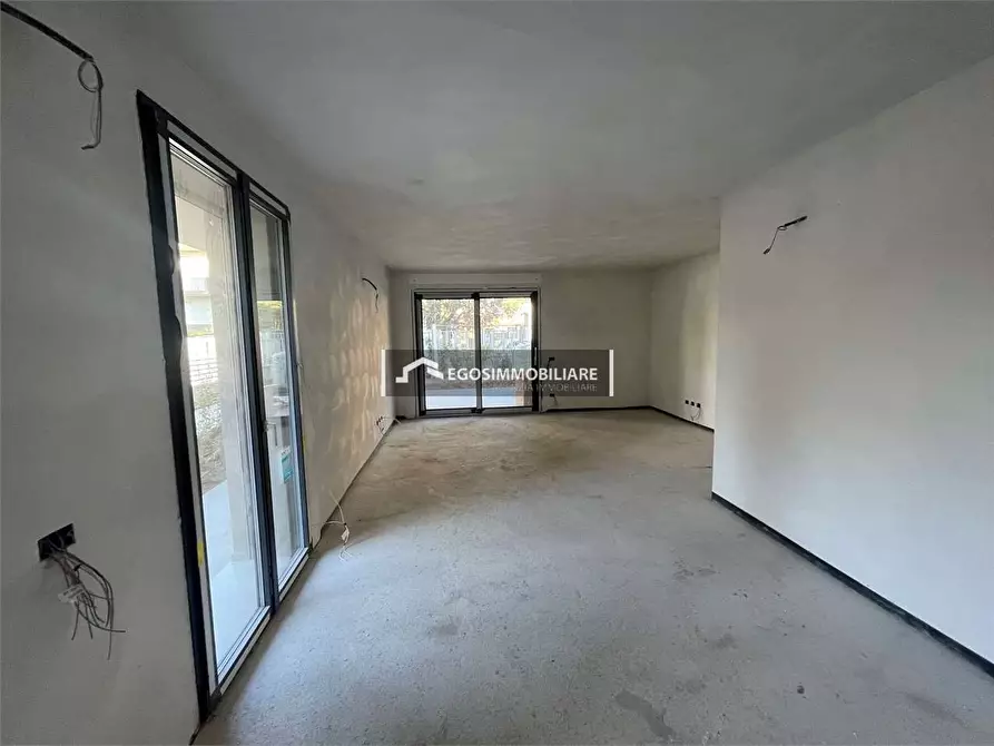 Immagine 17 di Trilocale in vendita  in Via Sirmione 21 a Desenzano Del Garda