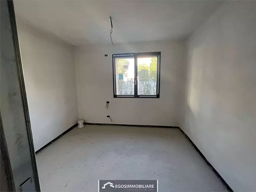 Immagine 21 di Trilocale in vendita  in Via Sirmione 21 a Desenzano Del Garda