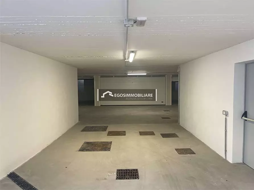 Immagine 23 di Trilocale in vendita  in Via Sirmione 21 a Desenzano Del Garda