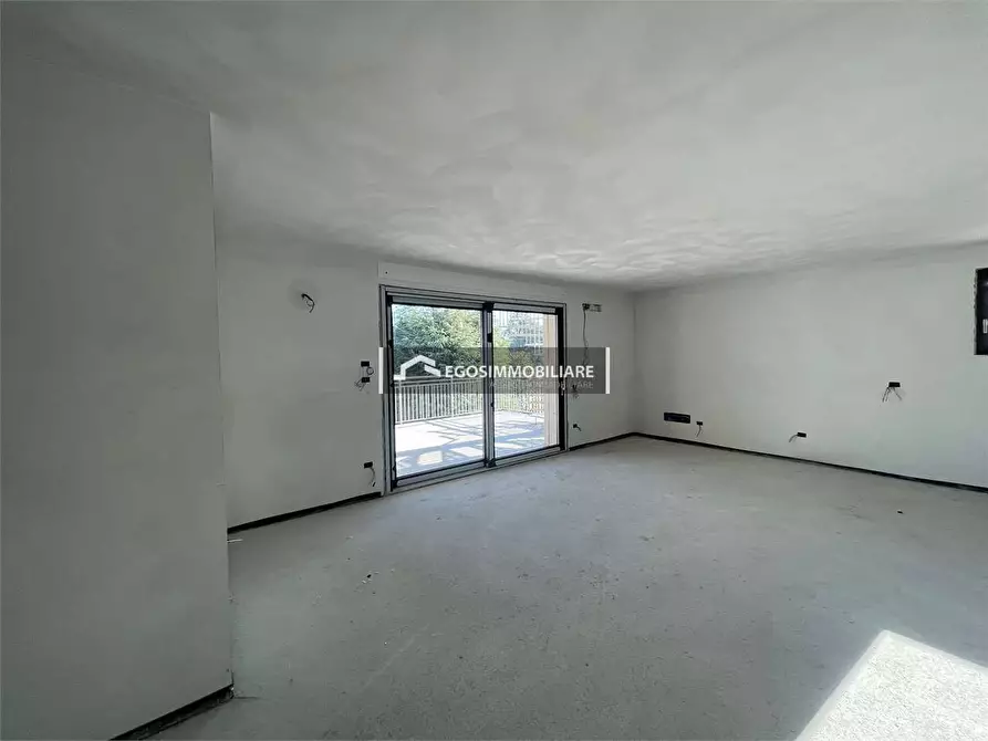 Immagine 12 di Attico in vendita  in Via Sirmione 21 a Desenzano Del Garda