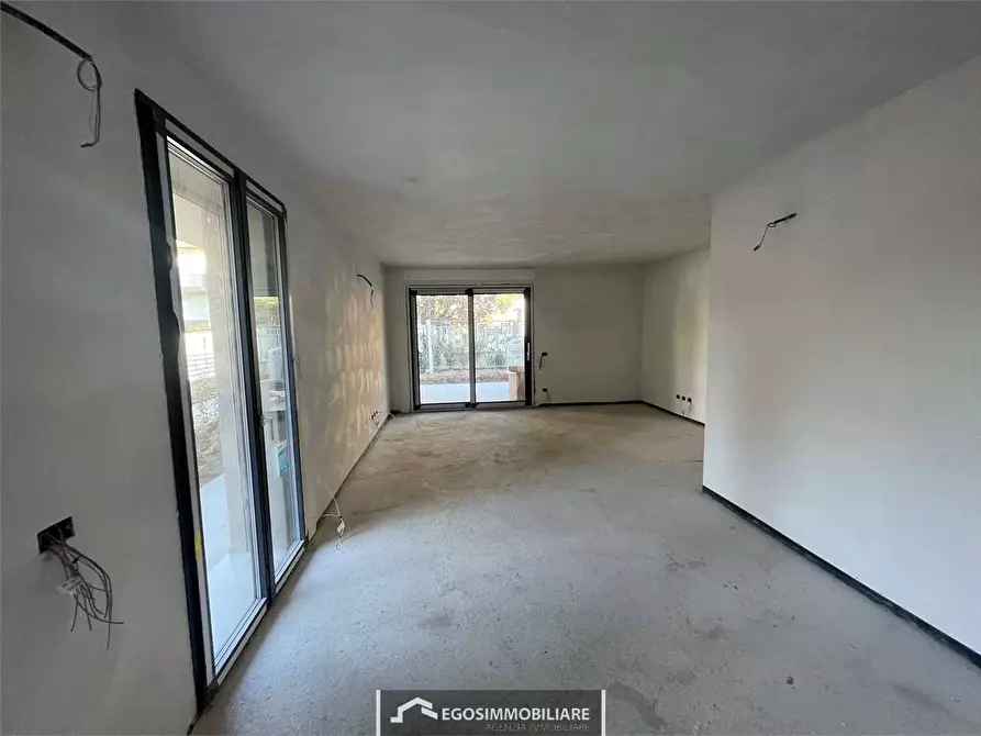 Immagine 17 di Trilocale in vendita  in Via Sirmione 21 a Desenzano Del Garda