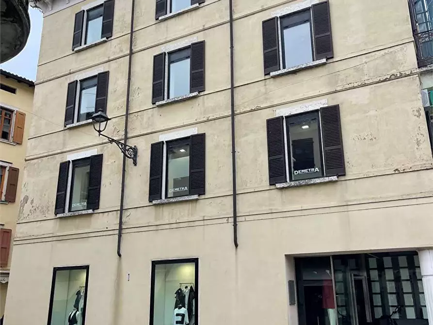 Immagine 2 di Ufficio in affitto  in Piazza Malvezzi a Desenzano Del Garda