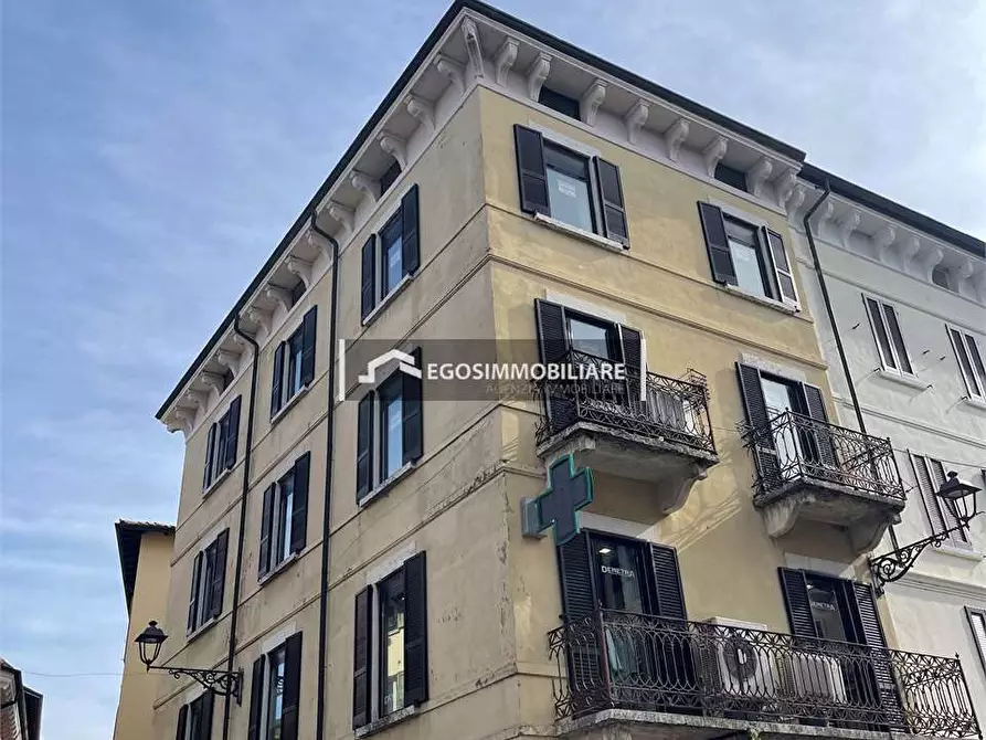 Immagine 1 di Ufficio in affitto  in Piazza Malvezzi a Desenzano Del Garda