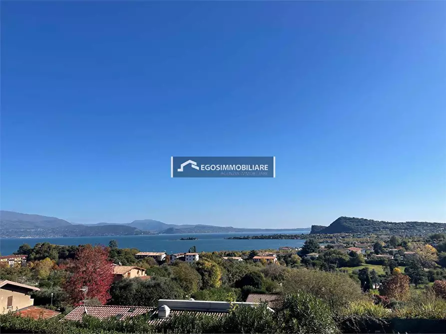 Immagine 1 di Negozio in affitto  in Via S. Faustino a Manerba Del Garda