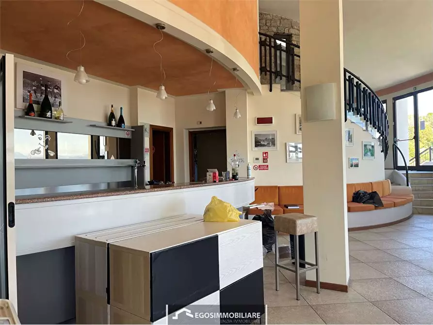 Immagine 7 di Negozio in affitto  in Via S. Faustino a Manerba Del Garda