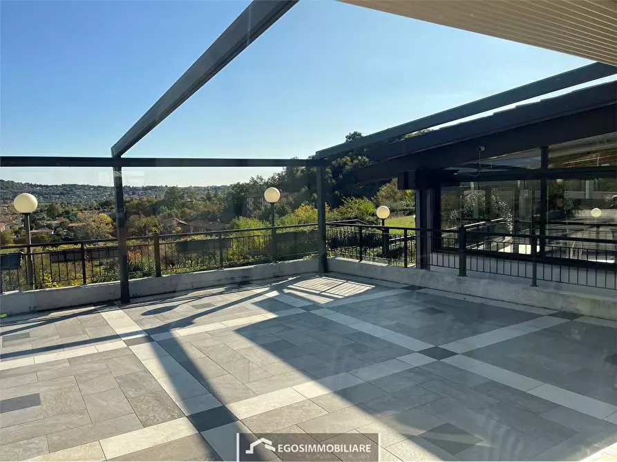 Immagine 9 di Negozio in affitto  in Via S. Faustino a Manerba Del Garda