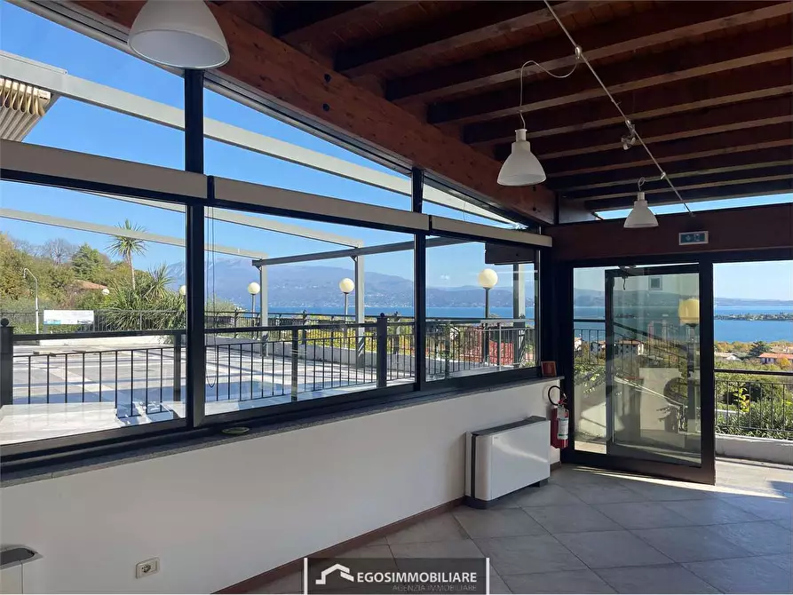 Immagine 15 di Negozio in affitto  in Via S. Faustino a Manerba Del Garda