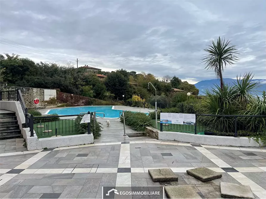 Immagine 18 di Negozio in affitto  in Via S. Faustino a Manerba Del Garda