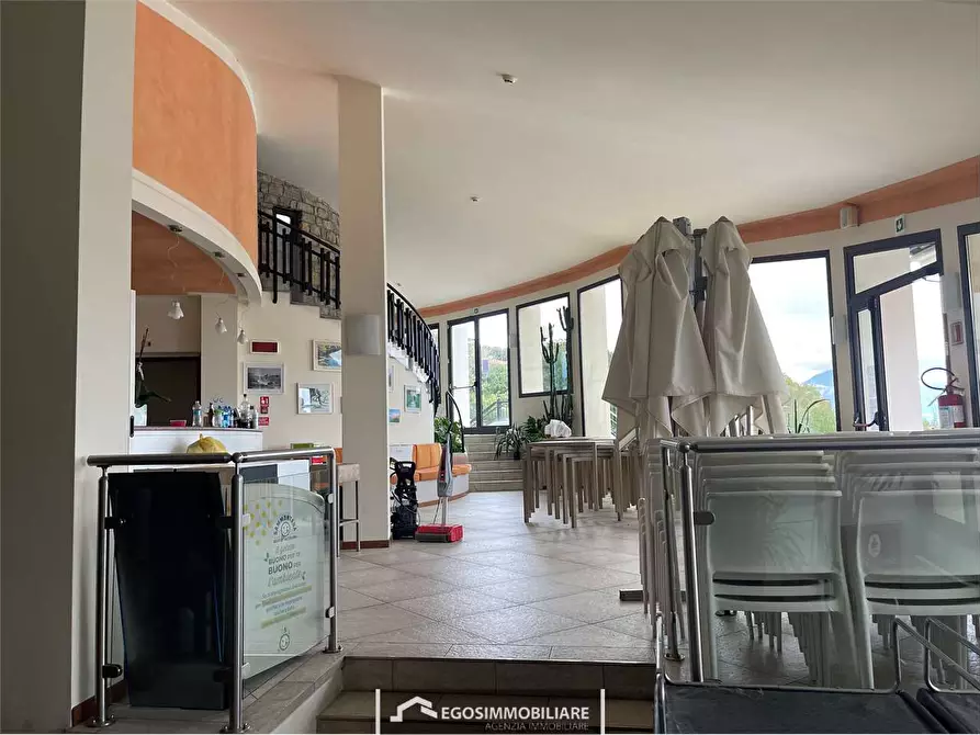 Immagine 23 di Negozio in affitto  in Via S. Faustino a Manerba Del Garda