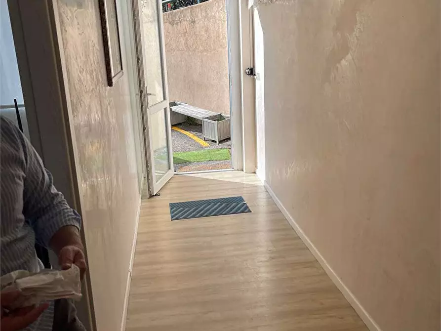 Immagine 4 di Appartamento in affitto  a Desenzano Del Garda