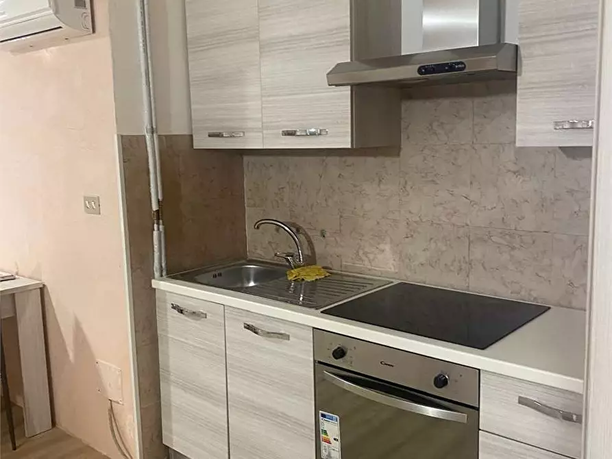 Immagine 17 di Appartamento in affitto  a Desenzano Del Garda