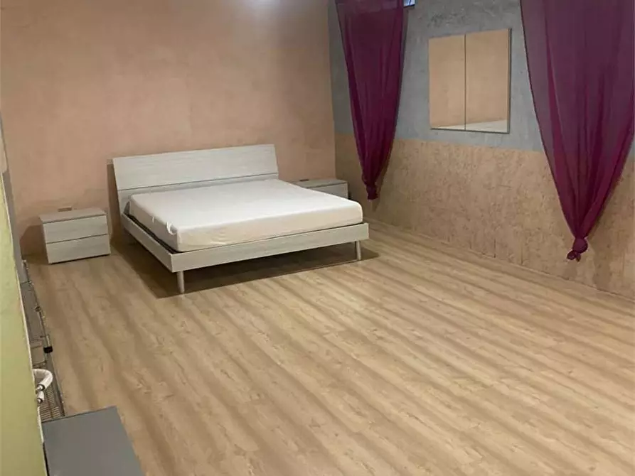 Immagine 21 di Appartamento in affitto  a Desenzano Del Garda