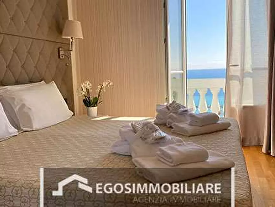 Immagine 10 di Hotel in vendita  in Viale Alcide De Gasperi snc a Salò