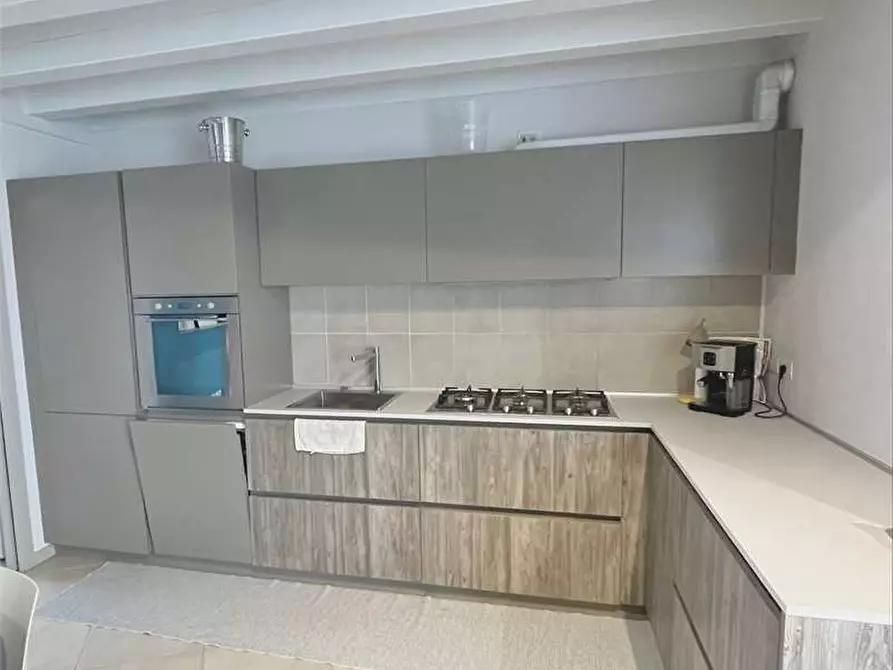 Immagine 11 di Appartamento in affitto  in Via Mezzocolle a Desenzano Del Garda