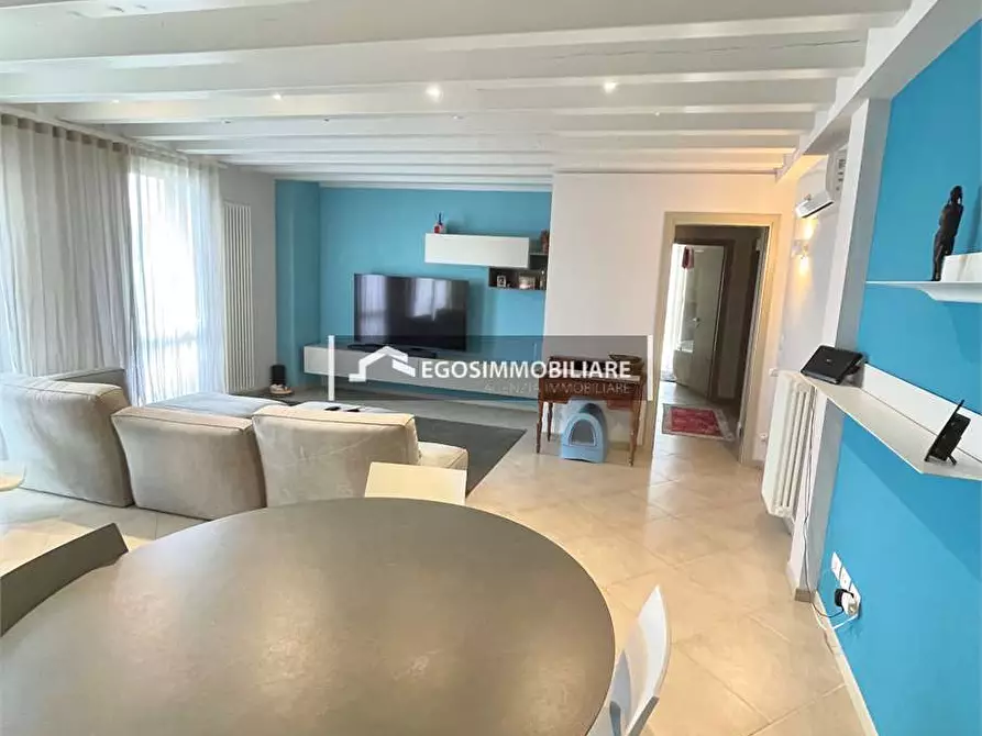 Immagine 4 di Appartamento in affitto  in Via Mezzocolle a Desenzano Del Garda