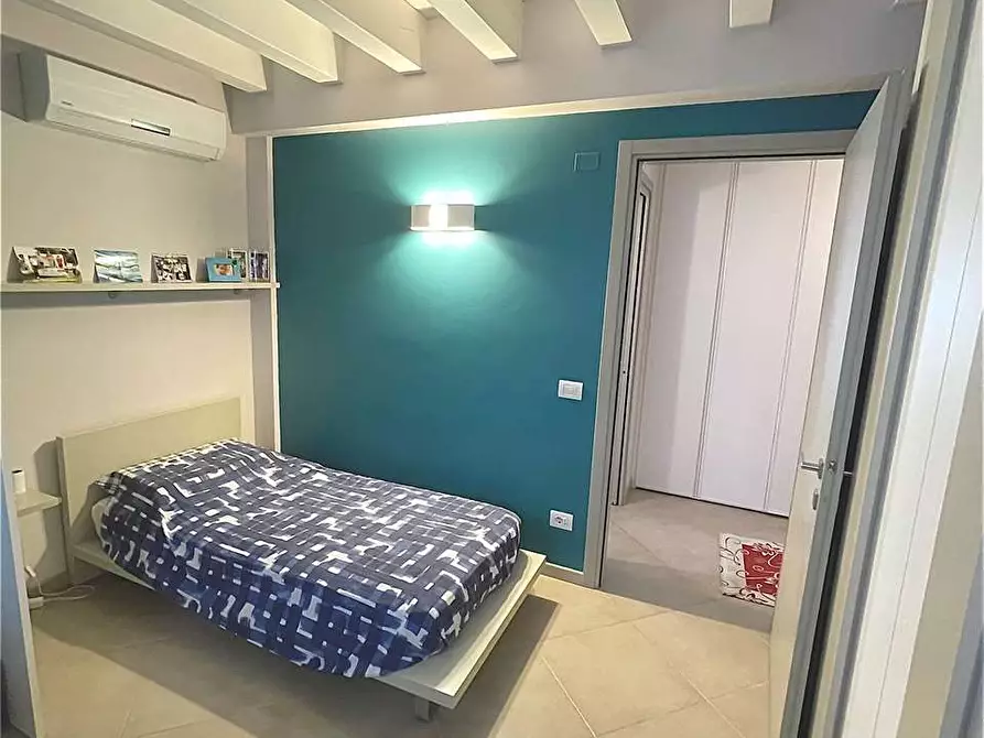 Immagine 16 di Appartamento in affitto  in Via Mezzocolle a Desenzano Del Garda