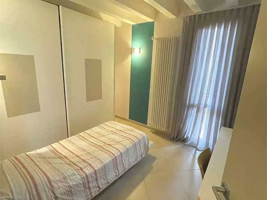 Immagine 18 di Appartamento in affitto  in Via Mezzocolle a Desenzano Del Garda