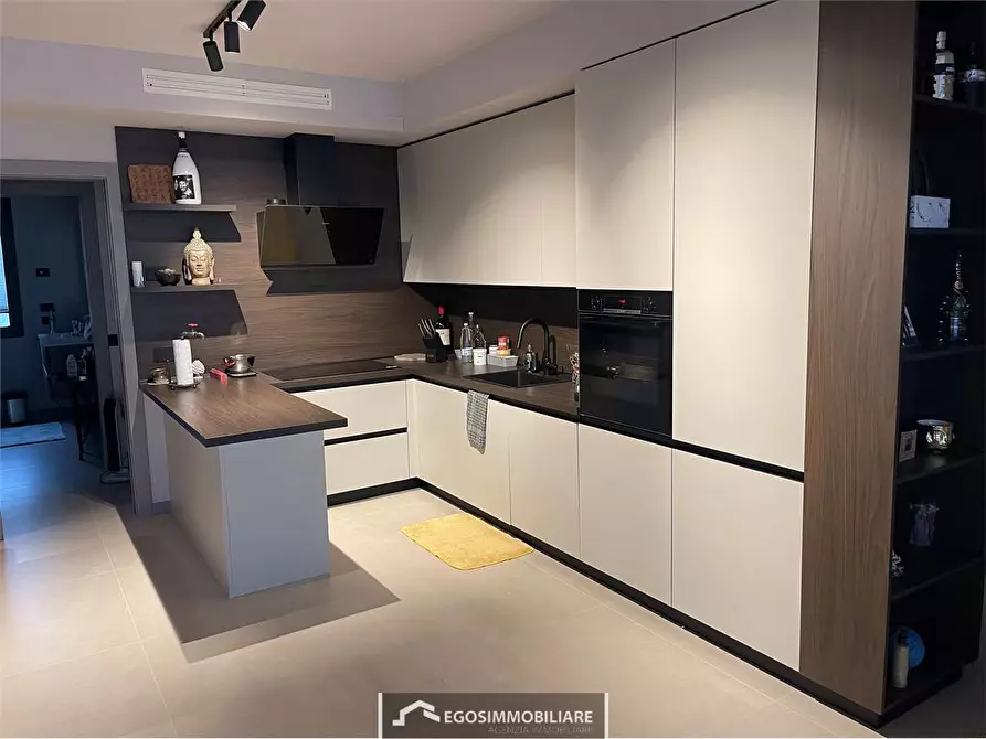 Immagine 4 di Appartamento in affitto  in via Guglielmo Marconi 133 a Desenzano Del Garda