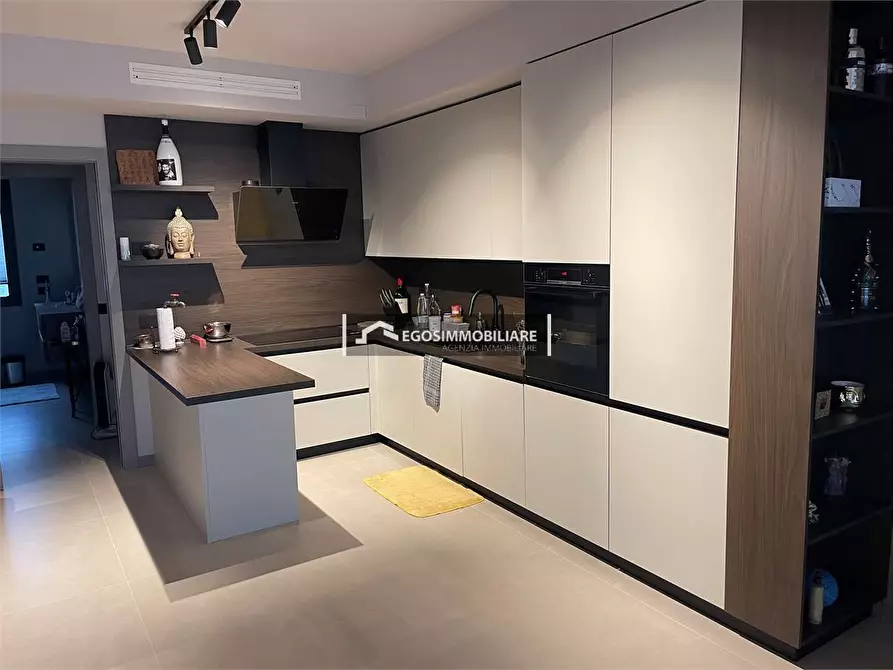 Immagine 4 di Appartamento in affitto  in via Guglielmo Marconi 133 a Desenzano Del Garda