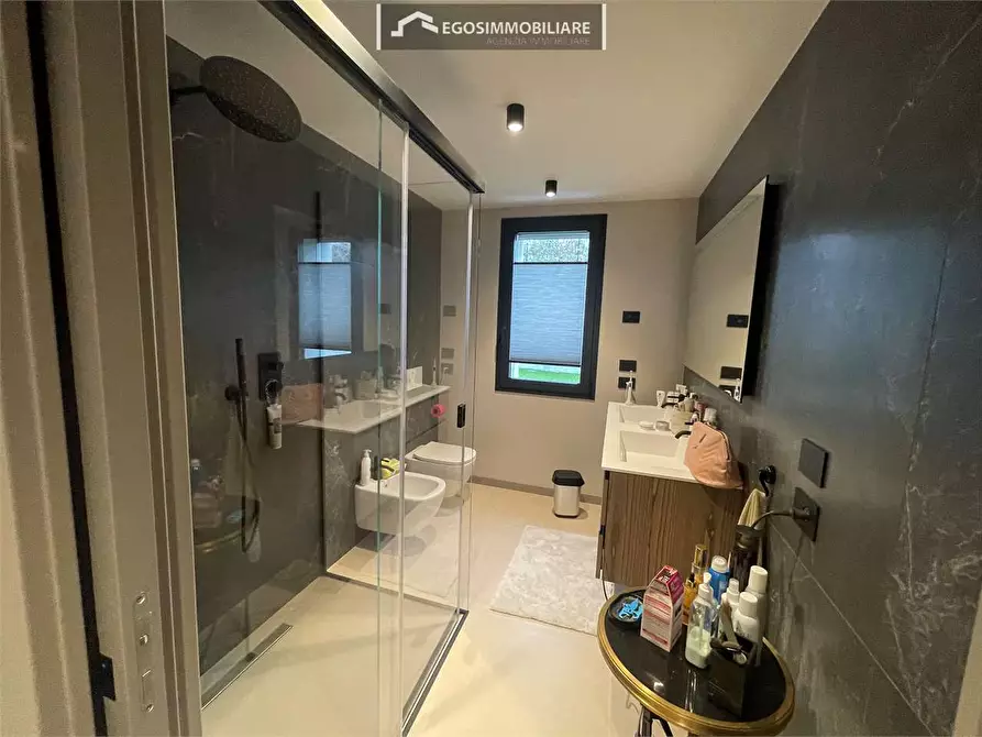 Immagine 15 di Appartamento in affitto  in via Guglielmo Marconi 133 a Desenzano Del Garda