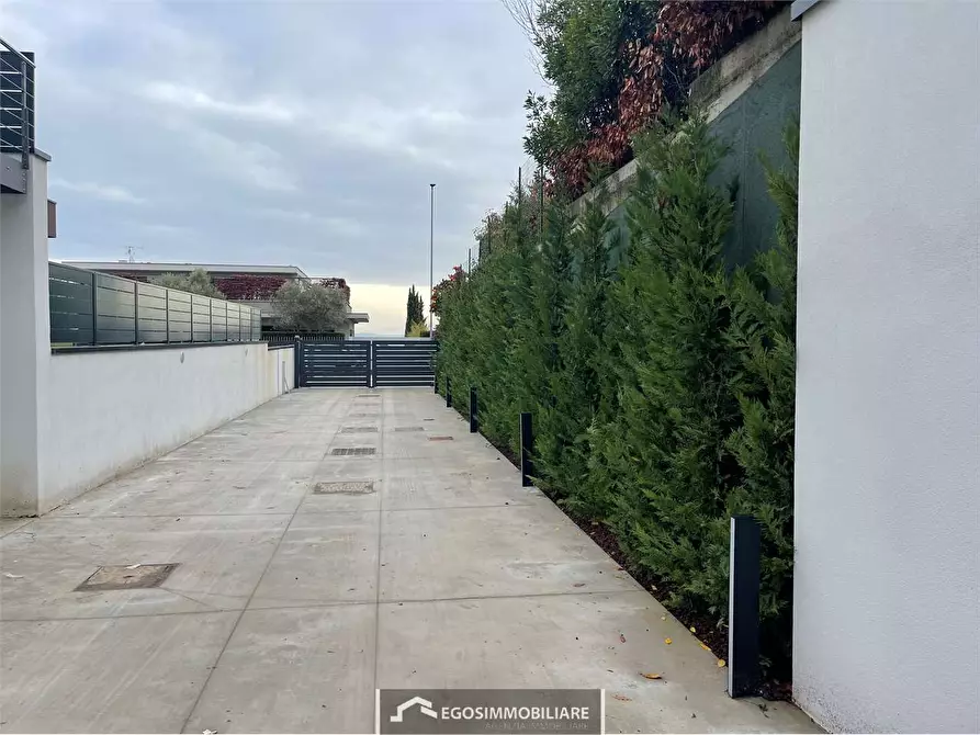 Immagine 21 di Appartamento in affitto  in via Guglielmo Marconi 133 a Desenzano Del Garda