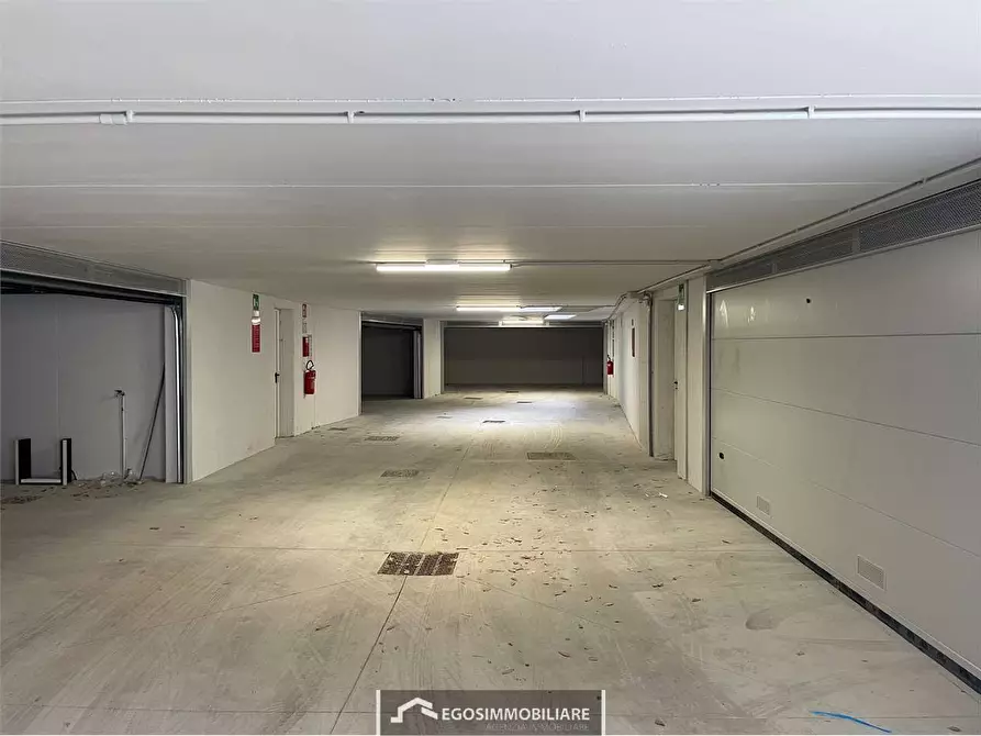 Immagine 22 di Appartamento in affitto  in via Guglielmo Marconi 133 a Desenzano Del Garda