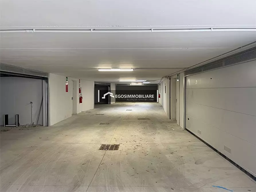 Immagine 22 di Appartamento in affitto  in via Guglielmo Marconi 133 a Desenzano Del Garda