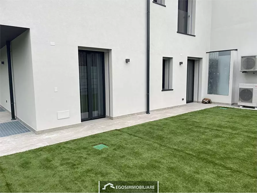 Immagine 29 di Appartamento in affitto  in via Guglielmo Marconi 133 a Desenzano Del Garda