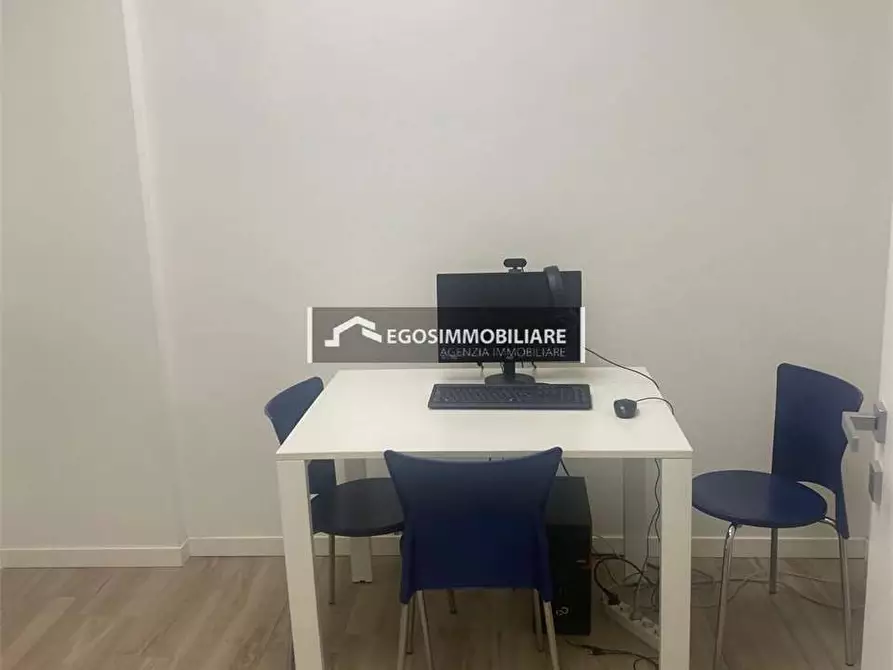 Immagine 24 di Ufficio in affitto  in Via Scavi Romani  29 a Desenzano Del Garda