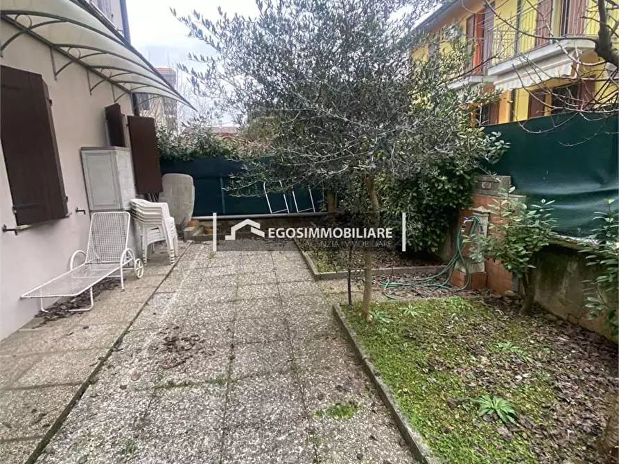 Immagine 21 di Appartamento in vendita  in Via Pietro Nenni  15 a Castiglione Delle Stiviere