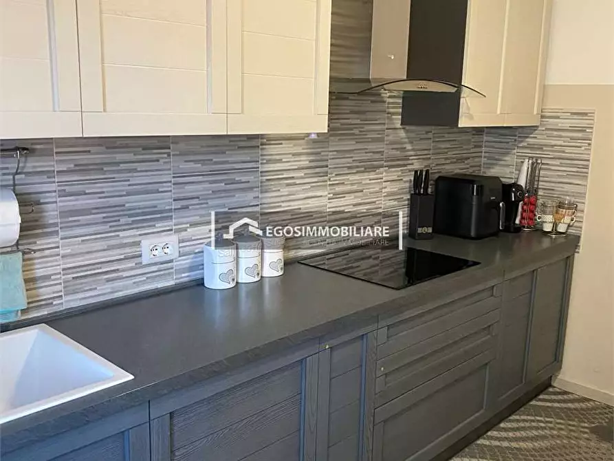 Immagine 7 di Appartamento in vendita  in Piazzale Resistenza 12 a Castiglione Delle Stiviere