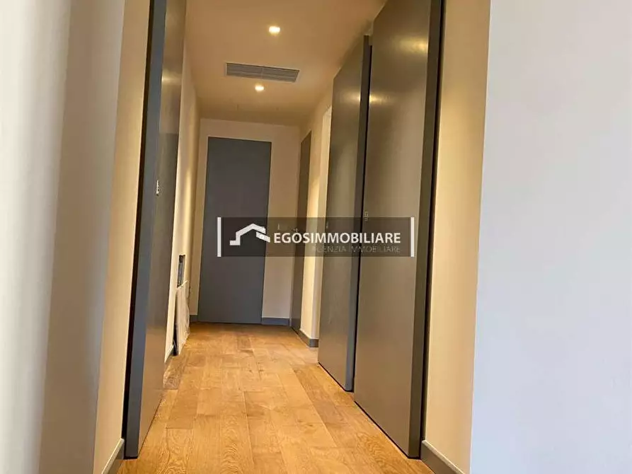 Immagine 5 di Appartamento in affitto  in Piazza Malvezzi a Desenzano Del Garda