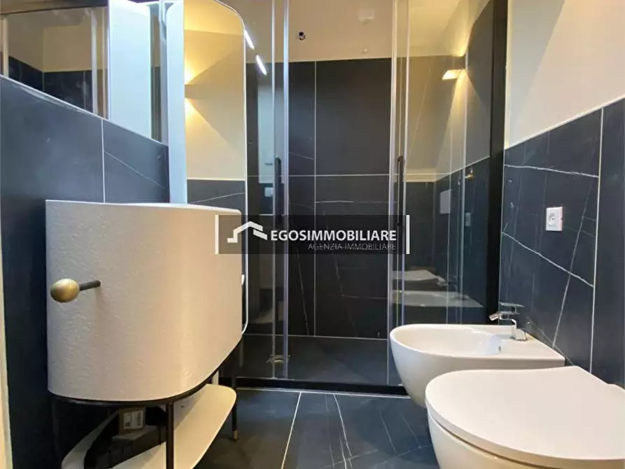 Immagine 6 di Appartamento in affitto  in Piazza Malvezzi a Desenzano Del Garda