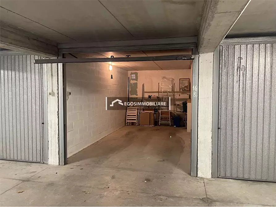 Immagine 36 di Appartamento in vendita  in Via Gazzolo a Manerba Del Garda