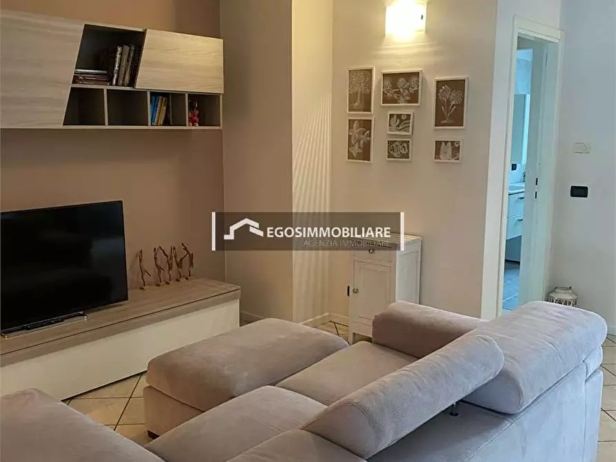 Immagine 3 di Appartamento in vendita  in Via Gazzolo a Manerba Del Garda