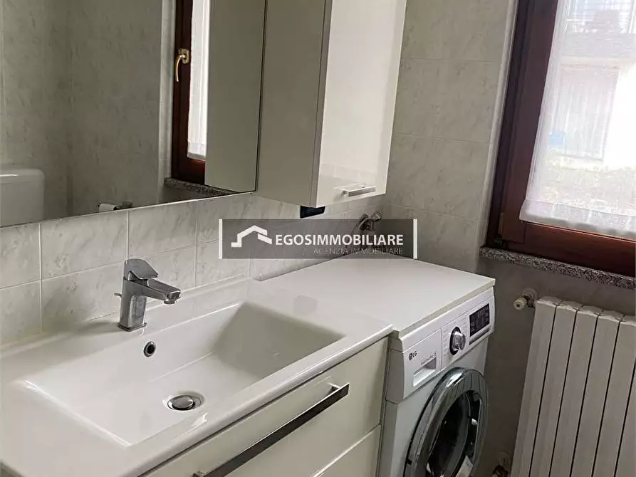 Immagine 32 di Appartamento in vendita  in Via Gazzolo a Manerba Del Garda