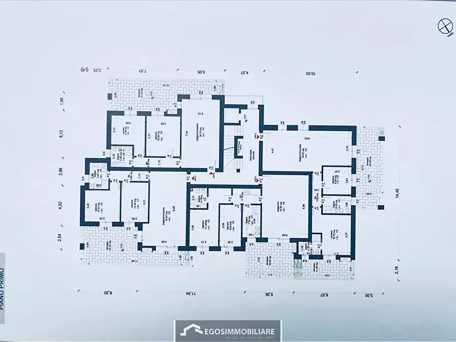 Immagine 8 di Attico in vendita  in Via Sirmione 21 a Desenzano Del Garda