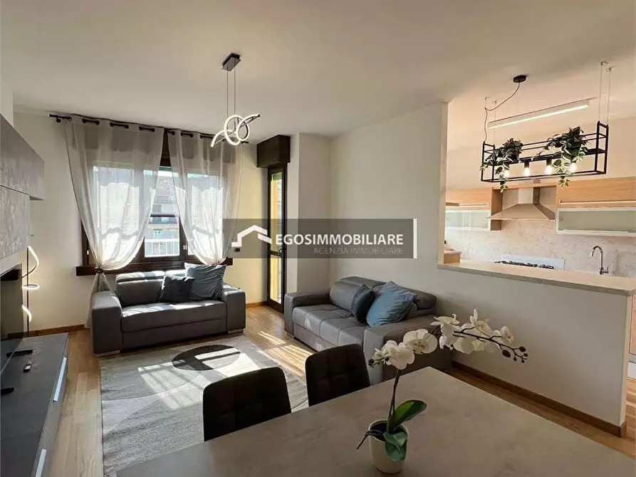 Immagine 1 di Appartamento in vendita  in Via Leoncavallo snc a Milano