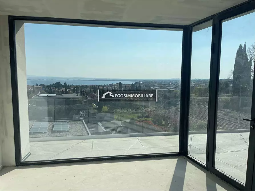 Immagine 16 di Attico in vendita  in Via Marzabotto 26 a Desenzano Del Garda