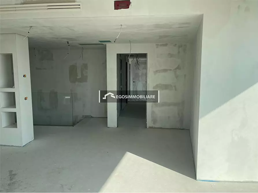 Immagine 18 di Attico in vendita  in Via Marzabotto 26 a Desenzano Del Garda