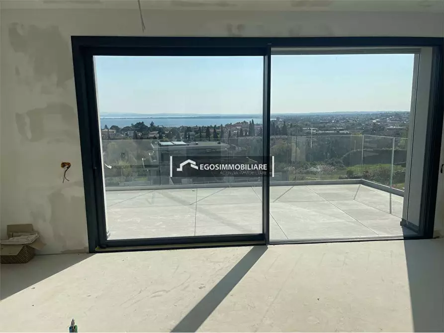 Immagine 24 di Attico in vendita  in Via Marzabotto 26 a Desenzano Del Garda