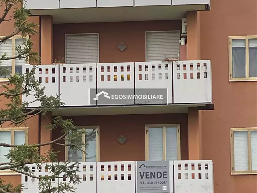 Immagine 2 di Appartamento in vendita  in Via Alcide De Gasperi 13 a Desenzano Del Garda