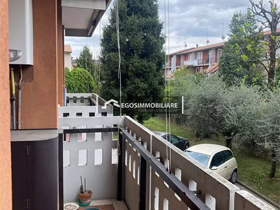 Immagine 12 di Appartamento in vendita  in Via Salvi  13 a Peschiera Del Garda