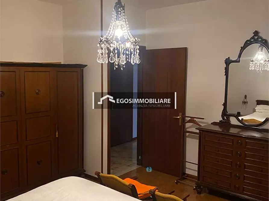 Immagine 22 di Appartamento in vendita  in Via Salvi  13 a Peschiera Del Garda