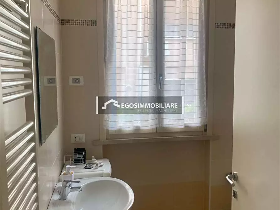 Immagine 13 di Trilocale in vendita  in Via Dolarci a Desenzano Del Garda