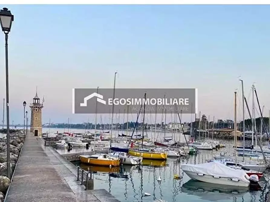 Immagine 12 di Appartamento in vendita  in Via Marzabotto a Desenzano Del Garda
